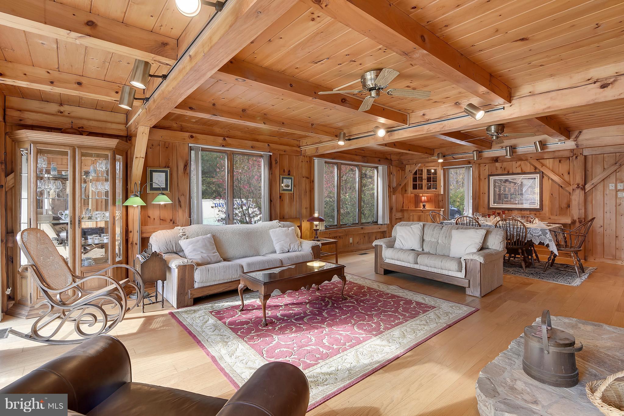 38243 Lime Kiln Road Middleburg, VA 20117 - Photo 14 of 94 Spacious Living Room/Dining area