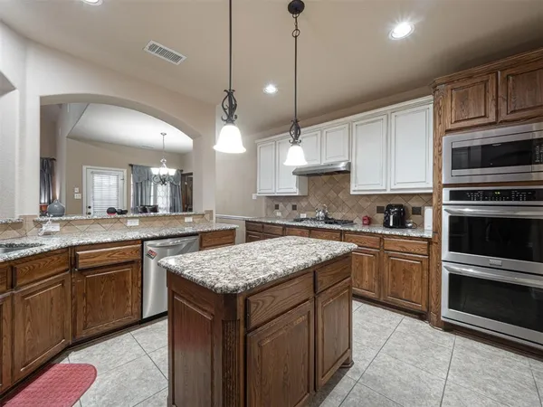 $785,000 | 4606 Waterford Glen Drive, Mansfield, TX 76063