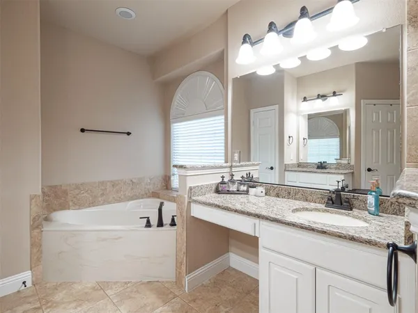 $785,000 | 4606 Waterford Glen Drive, Mansfield, TX 76063