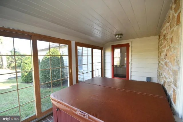 $750,000 | 3 Hidden Lane, Abington, PA 19046