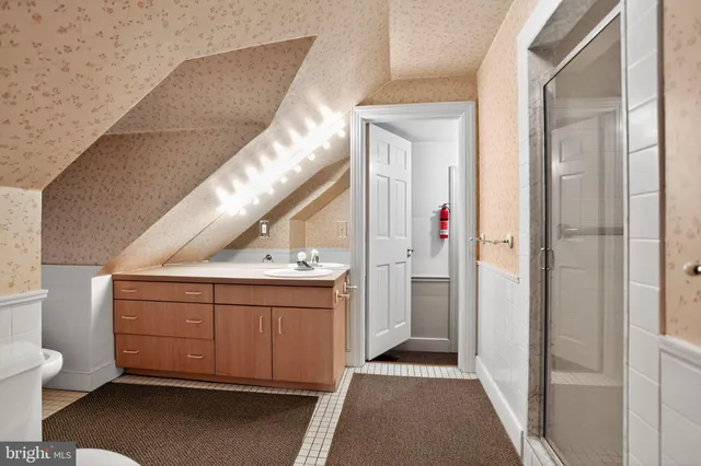 $750,000 | 3 Hidden Lane, Abington, PA 19046