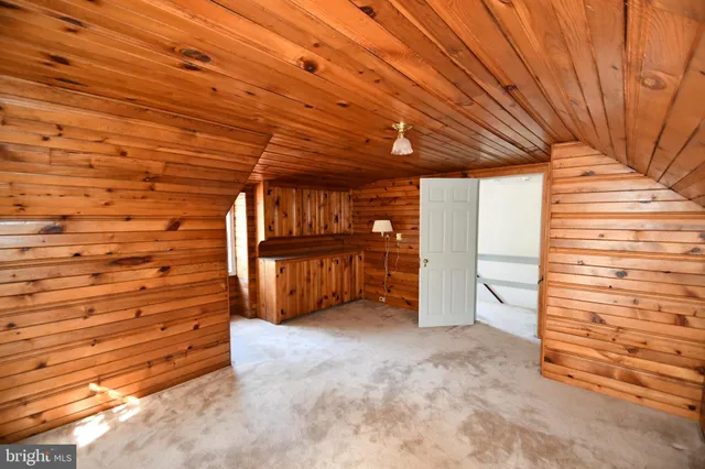 $750,000 | 3 Hidden Lane, Abington, PA 19046