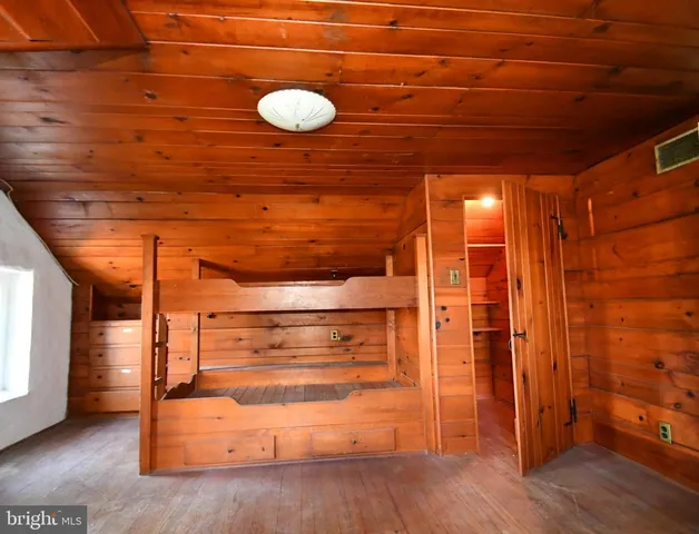 $750,000 | 3 Hidden Lane, Abington, PA 19046