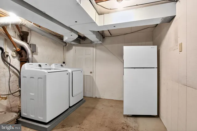 $750,000 | 3 Hidden Lane, Abington, PA 19046