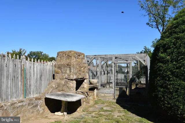 $750,000 | 3 Hidden Lane, Abington, PA 19046