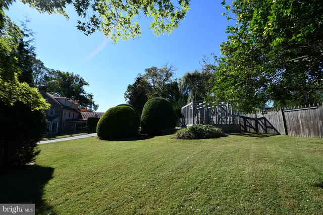$750,000 | 3 Hidden Lane, Abington, PA 19046