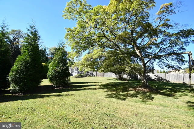 $750,000 | 3 Hidden Lane, Abington, PA 19046