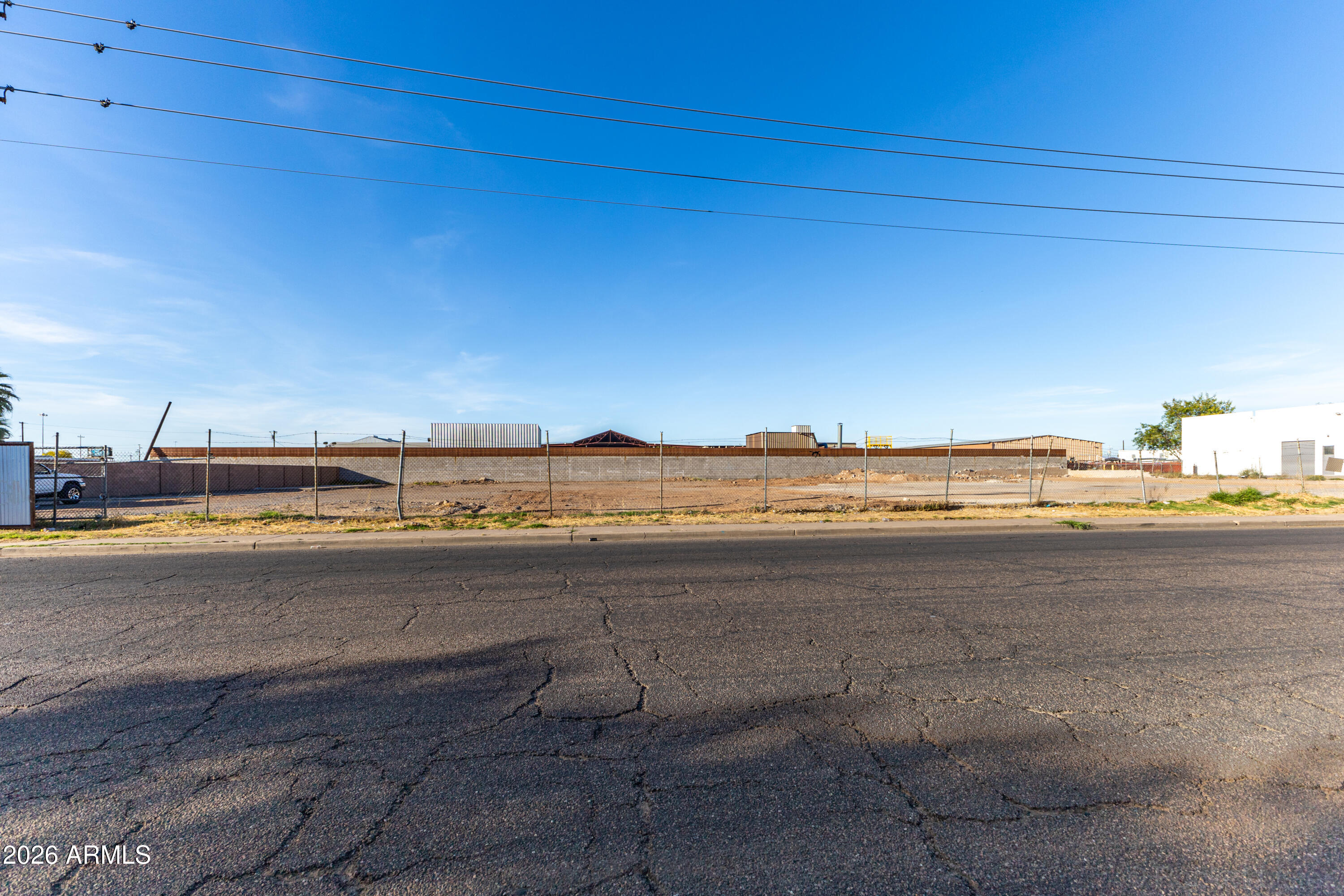 1830 West Fillmore Street, Unit 3 Phoenix, AZ 85007 - Photo 3 of 6 a view of an ocean and beach