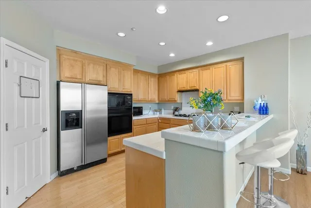 $1,198,000 | 133 Cliff Swallow Court, Brisbane, CA 94005