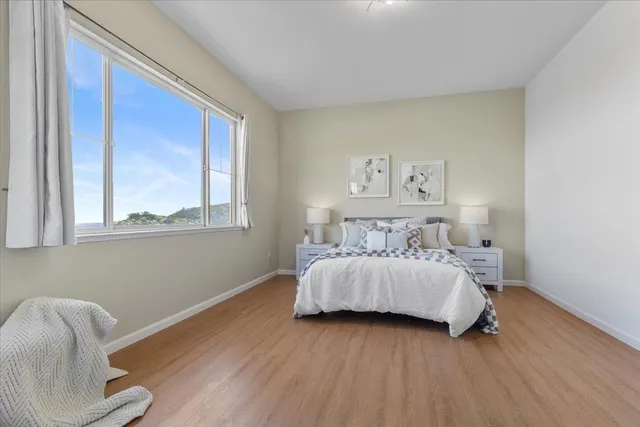 $1,198,000 | 133 Cliff Swallow Court, Brisbane, CA 94005