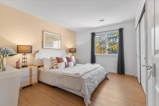 $1,198,000 | 133 Cliff Swallow Court, Brisbane, CA 94005