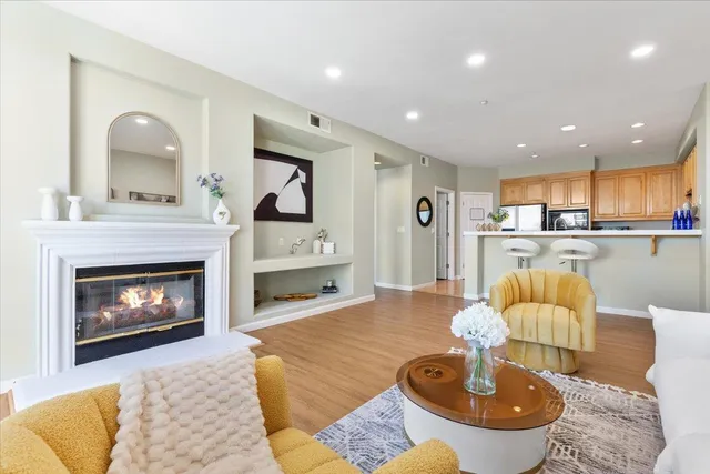 $1,198,000 | 133 Cliff Swallow Court, Brisbane, CA 94005