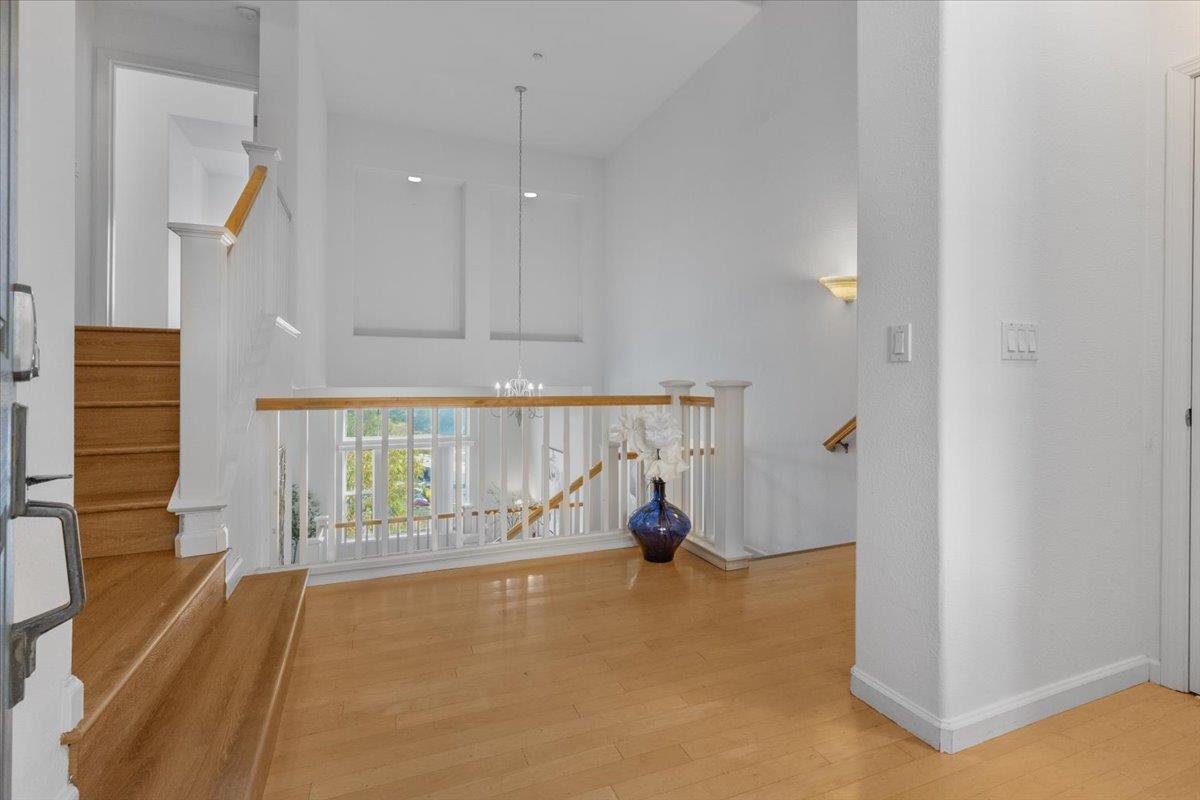 133 Cliff Swallow Court Brisbane, CA 94005 - Photo 7 of 39