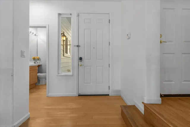 $1,198,000 | 133 Cliff Swallow Court, Brisbane, CA 94005