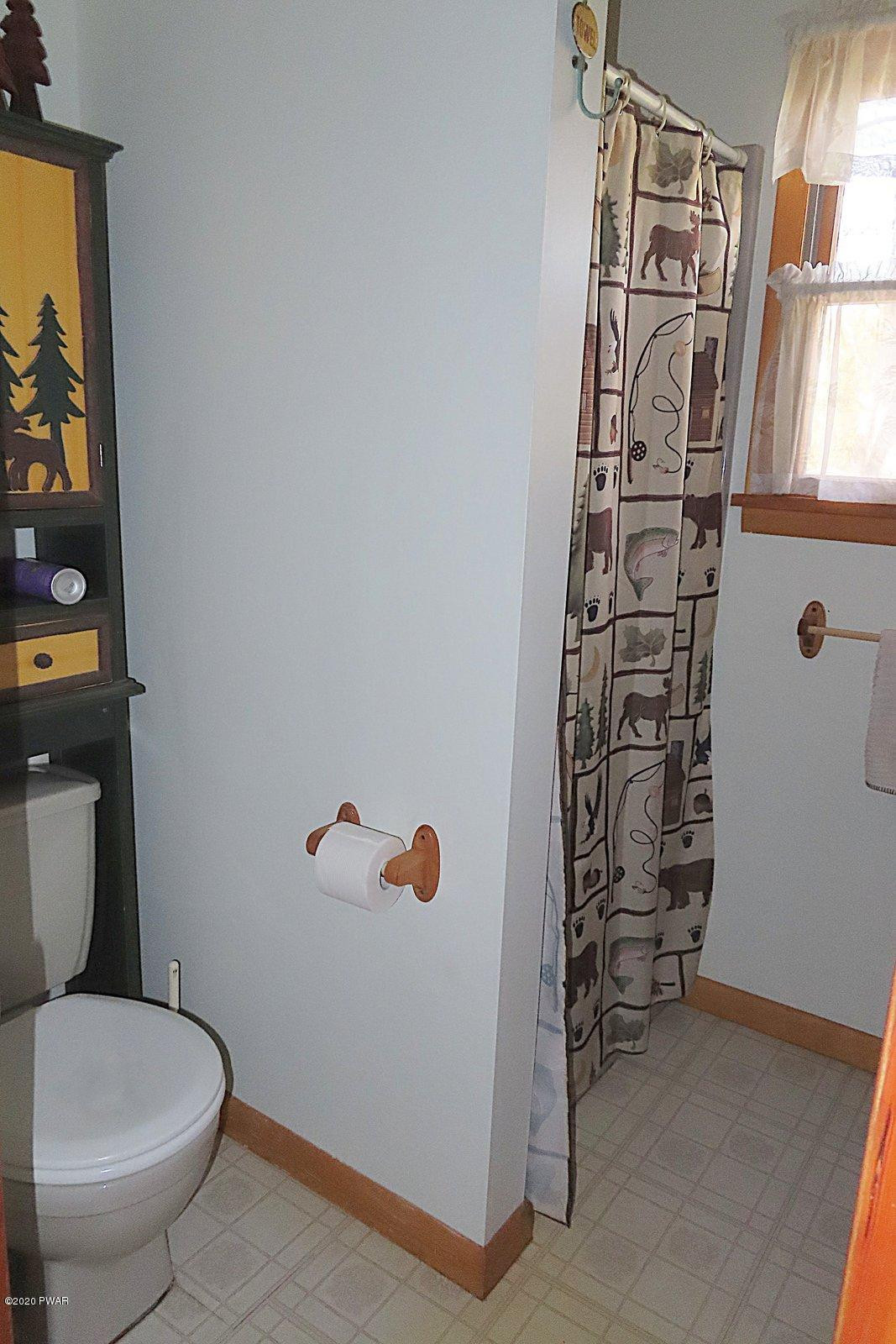 14 Pine Beach Road Hawley, PA 18438 - Photo 32 of 37