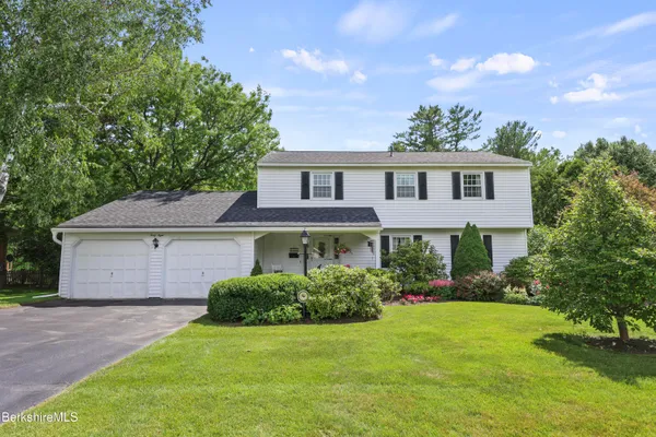 $549,900 | 48 Brookside Drive, Pittsfield, MA 01201