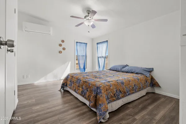 $285,900 | 5955 South Pintek Lane, Hereford, AZ 85615