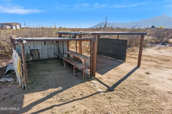 $285,900 | 5955 South Pintek Lane, Hereford, AZ 85615