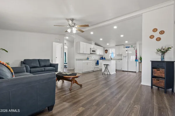 $285,900 | 5955 South Pintek Lane, Hereford, AZ 85615