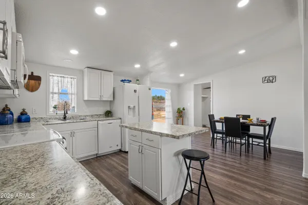 $285,900 | 5955 South Pintek Lane, Hereford, AZ 85615