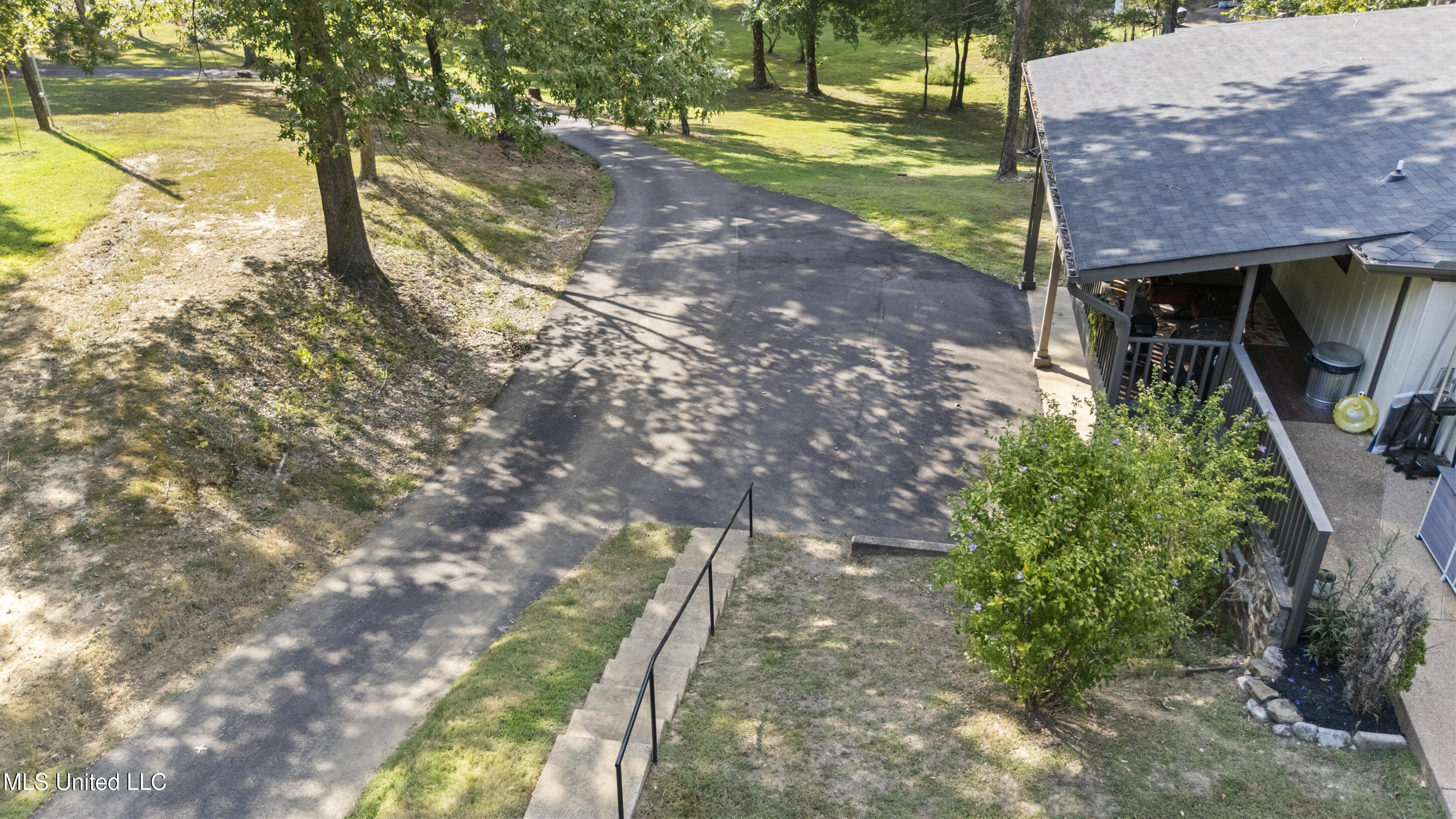 8702 Tulane Road Hernando, MS 38632 - Photo 45 of 50 45_dji_20250902163421_0138_d