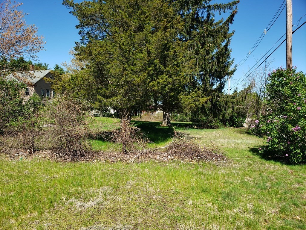 479 River Road Hudson, MA 01749 - Photo 4 of 17 Gallery Image 4