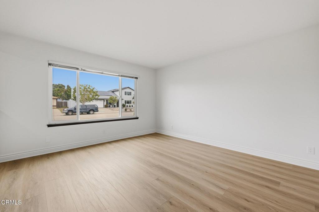 3450 Pier Walk Oxnard, CA 93035 - Photo 4 of 44