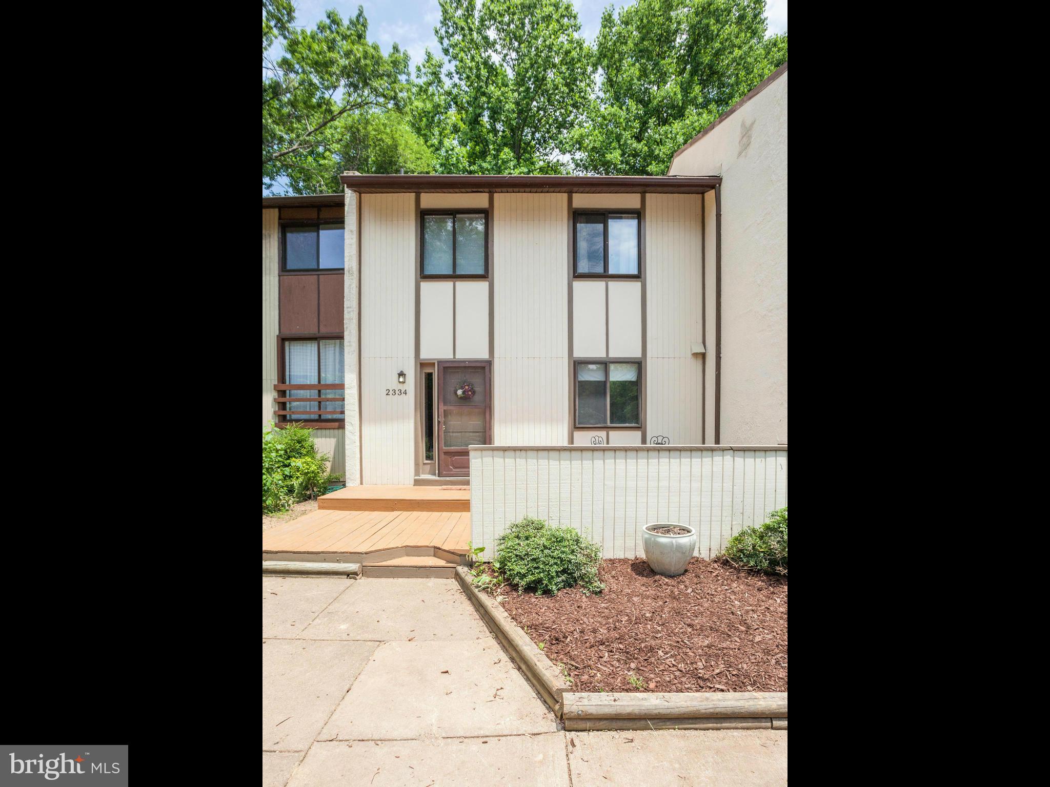 2334 Antiqua Court Reston, VA 20191 - Photo 2 of 30 a view of front door of house