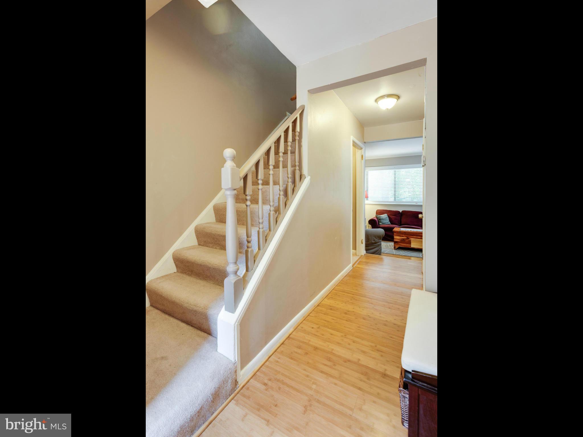 2334 Antiqua Court Reston, VA 20191 - Photo 5 of 30