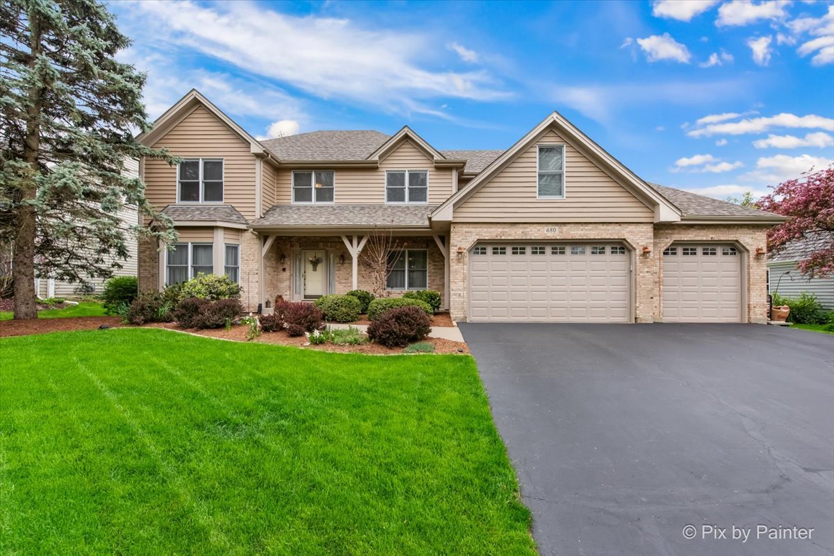 680 Spruce Tree Drive Cary, IL 60013 - Photo 1 of 26