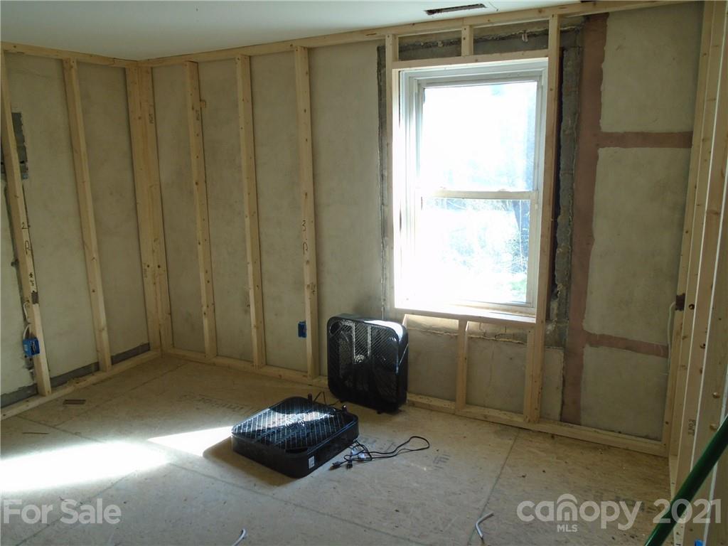 728 Rodey Avenue Charlotte, NC 28206 - Photo 4 of 8 Gallery Image 4