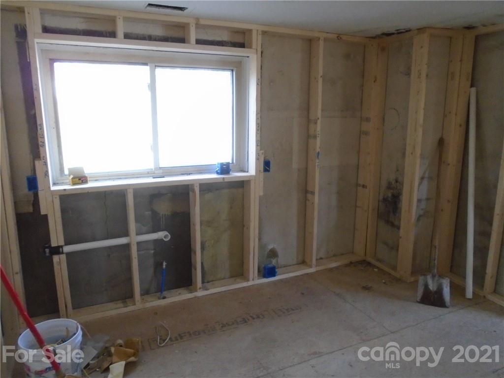 728 Rodey Avenue Charlotte, NC 28206 - Photo 5 of 8 Gallery Image 5