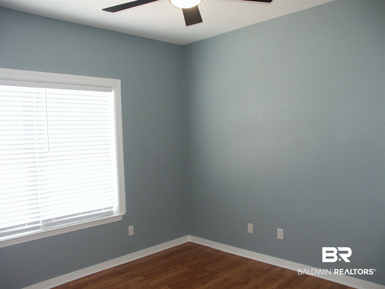 2829 Avenida Alberto Lillian, AL 36549 - Photo 15 of 26 Guest Bedroom