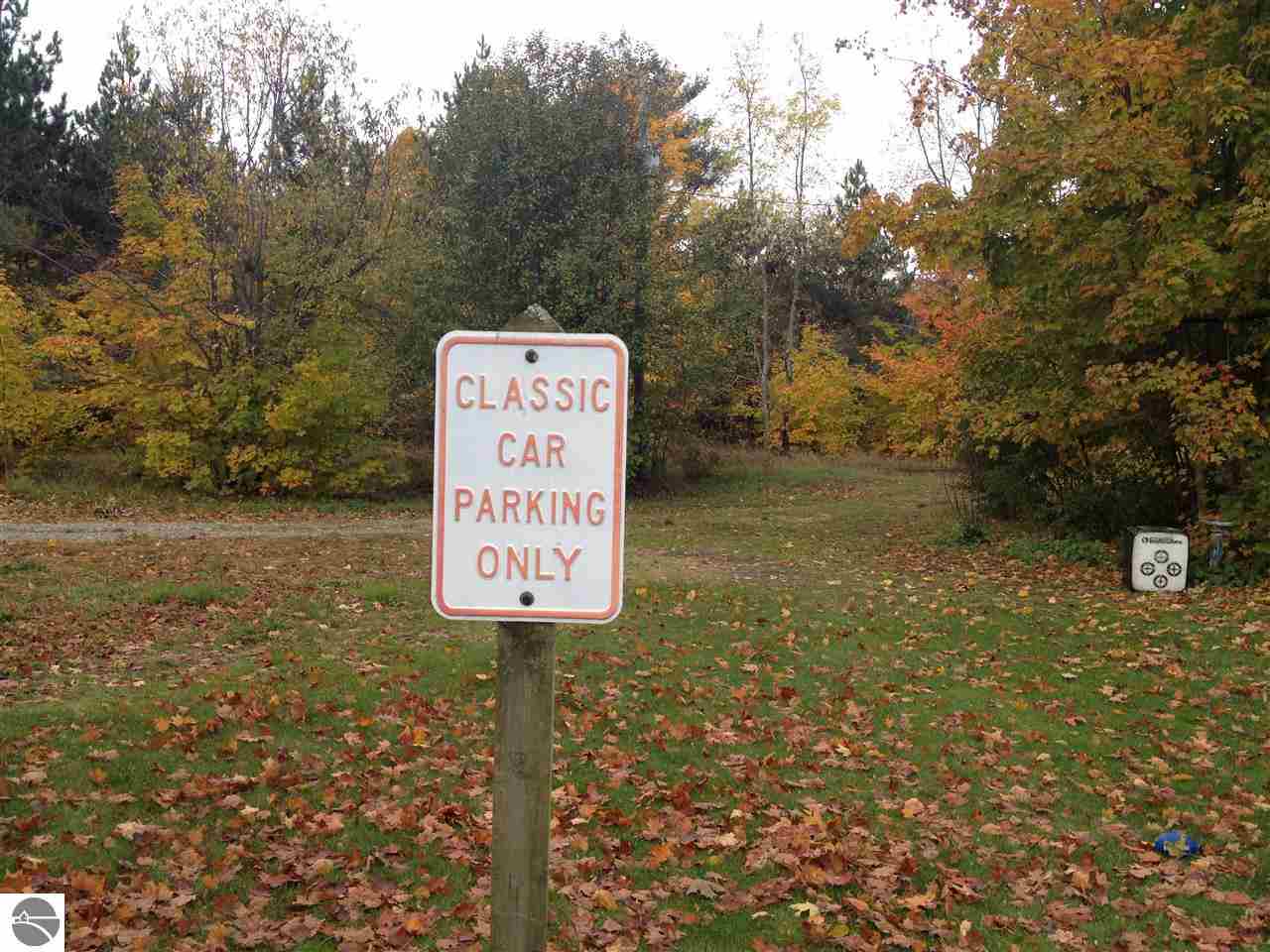 19268 Cedar Run Road Traverse City, MI 49684 - Photo 13 of 43 1777784-12.JPG