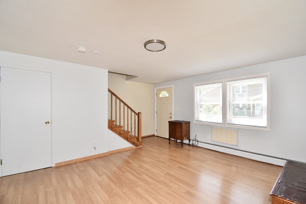 12 Manor Court, Unit 12 Springfield, MA 01118 - Photo 10 of 21