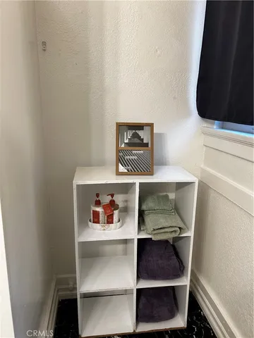 $5,000 | 4727 Oakwood Avenue, Los Angeles, CA 90004