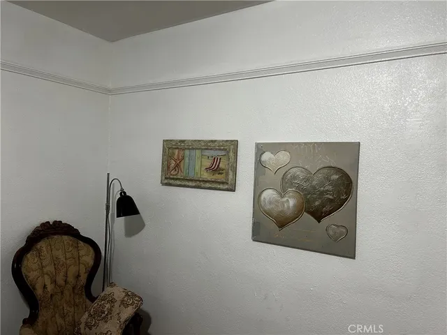 $5,000 | 4727 Oakwood Avenue, Los Angeles, CA 90004