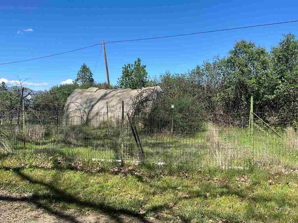 404 Dewitt Park Road Yreka, CA 96097 - Photo 18 of 37 Gallery Image 18