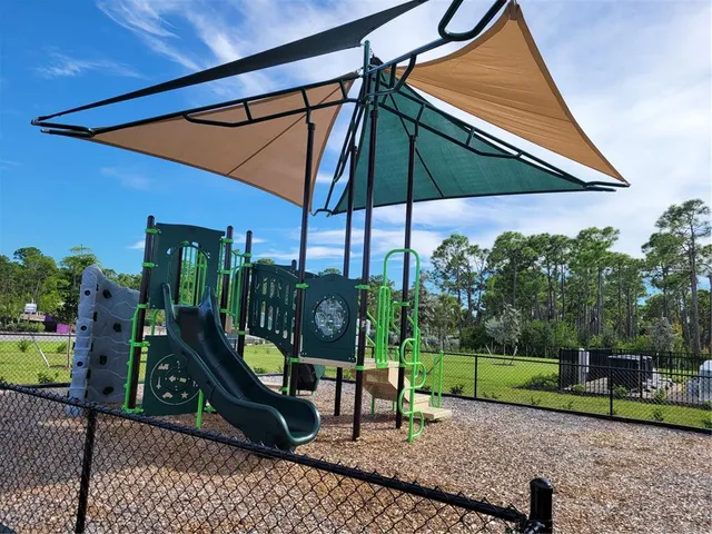 $1,800 | 8117 Shore Lake Drive, Englewood, FL 34224