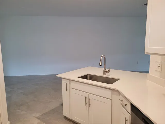 $1,800 | 8117 Shore Lake Drive, Englewood, FL 34224