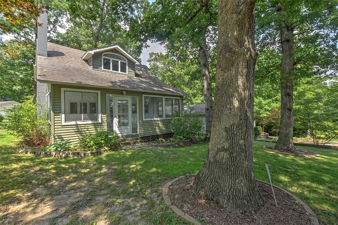 30 South Side Country Clb Road Decatur, IL 62521 - Photo 2 of 23