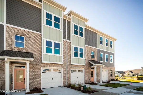 $465,000 | 220 Gray Duck Drive, Beaufort, NC 28516