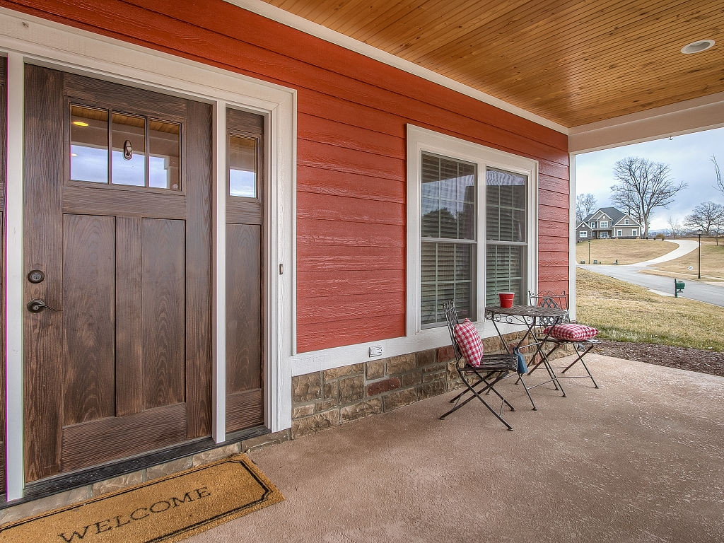 375 Dublin Road Johnson City, TN 37615 - Photo 2 of 32 Front Porch