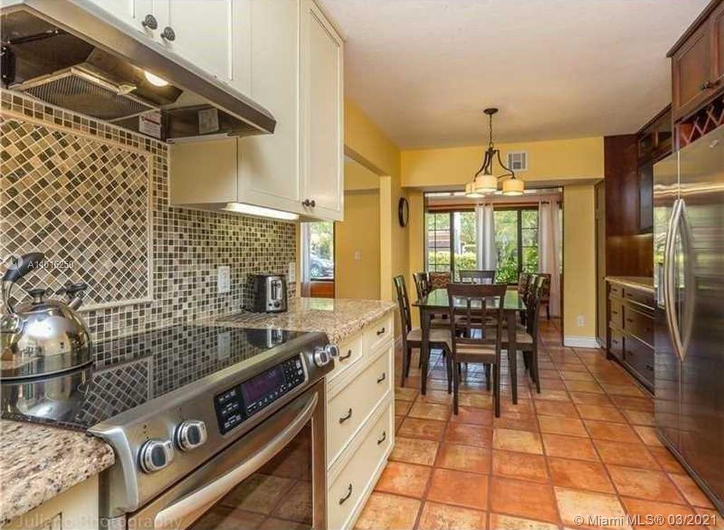 3203 Robbins Road Pompano Beach, FL 33062 - Photo 3 of 15