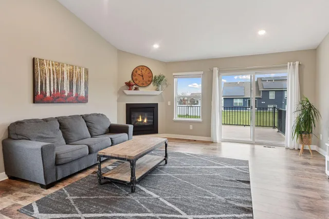 $509,900 | 1936 Meridian Curve, Carver, MN 55315