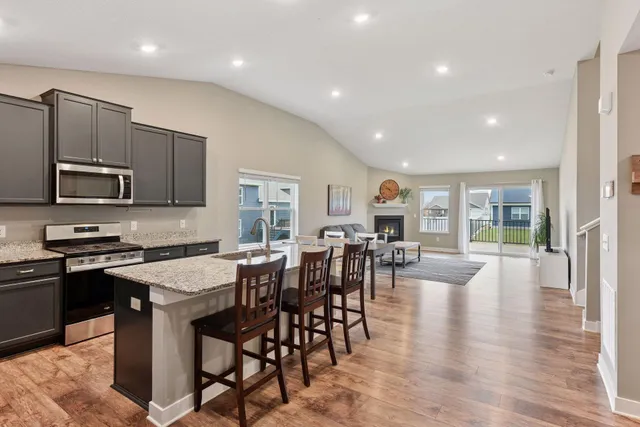 $509,900 | 1936 Meridian Curve, Carver, MN 55315