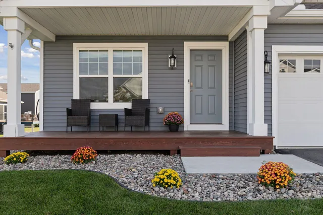 $509,900 | 1936 Meridian Curve, Carver, MN 55315