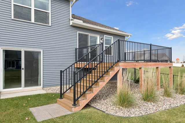 $509,900 | 1936 Meridian Curve, Carver, MN 55315