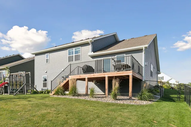 $509,900 | 1936 Meridian Curve, Carver, MN 55315