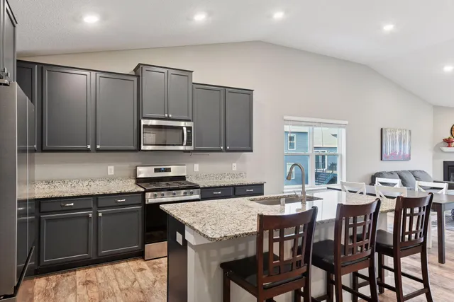 $509,900 | 1936 Meridian Curve, Carver, MN 55315